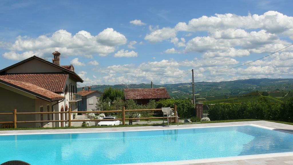 Villa Crissante La Morra Pokoj fotografie